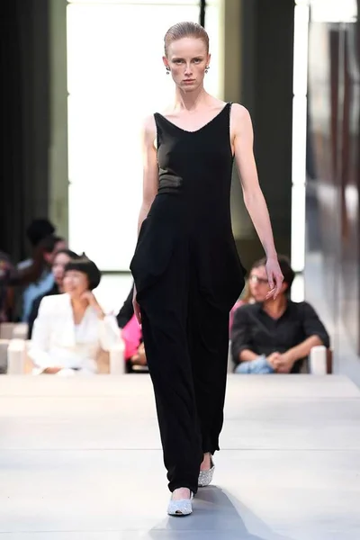 Look 130